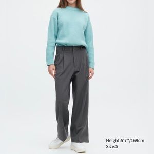 UNIQLO Wide-Fit Pleated Pants